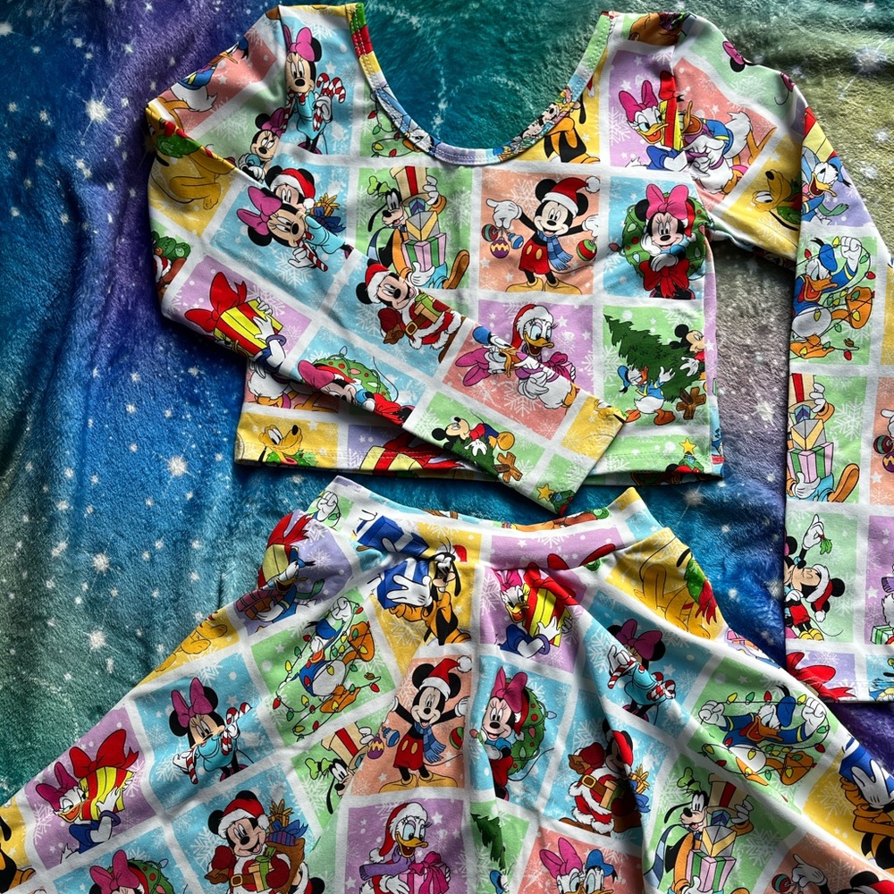 NWOT Wild Rich Kids Merry Squares 2 Piece